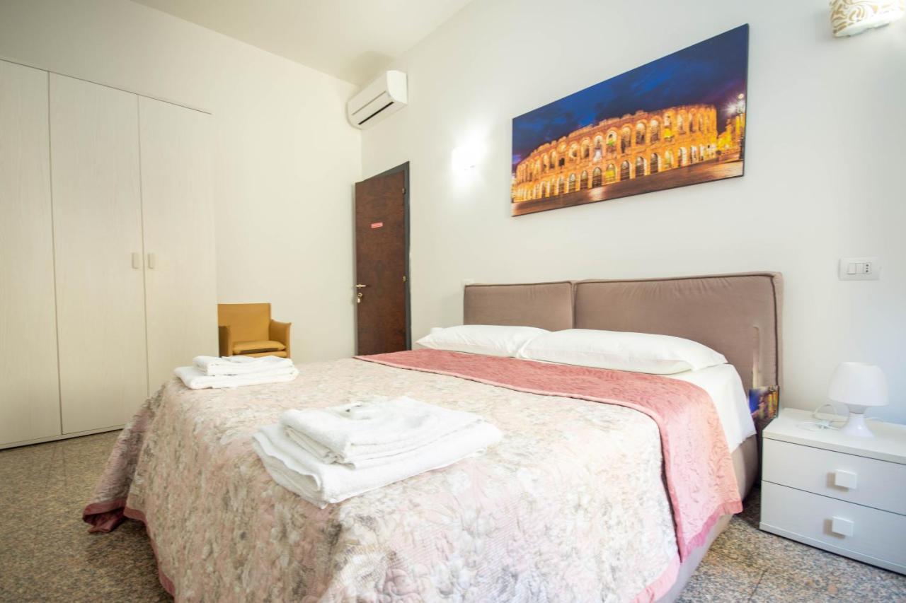 Residenza Bra Rooms Verona Bagian luar foto