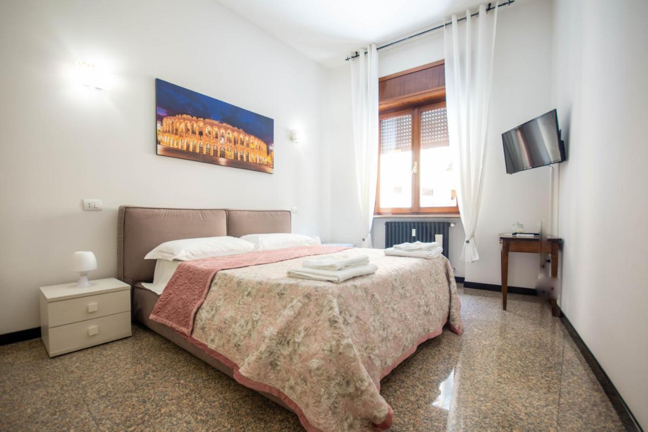 Residenza Bra Rooms Verona Bagian luar foto