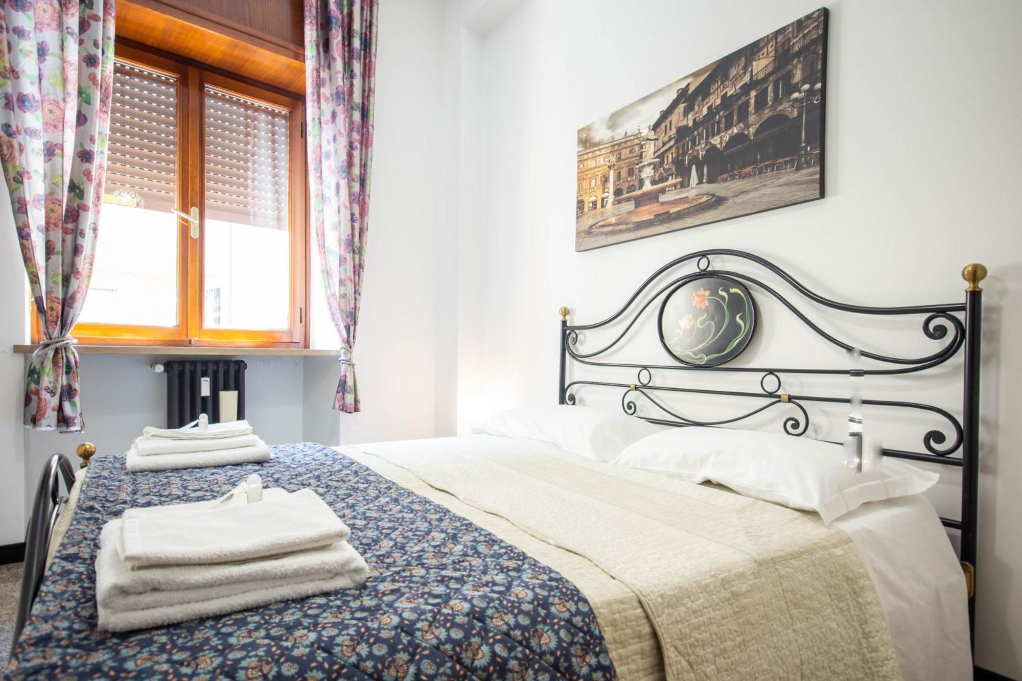 Residenza Bra Rooms Verona Bagian luar foto